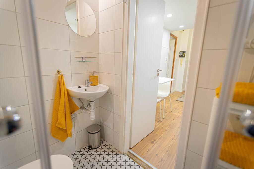 2 Bedroom Apartment In The Dob Street, Emerald Budapest Exterior photo