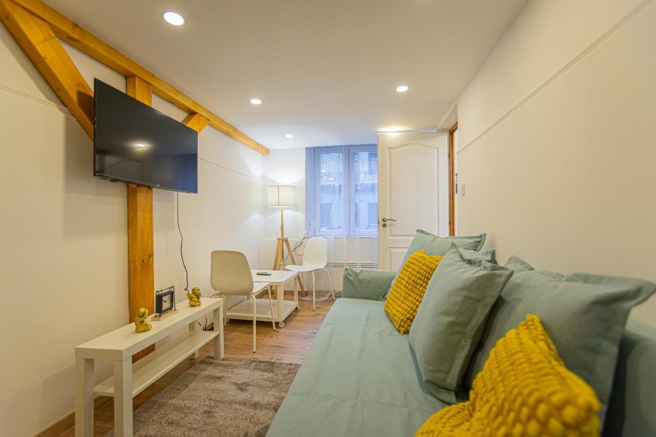 2 Bedroom Apartment In The Dob Street, Emerald Budapest Exterior photo